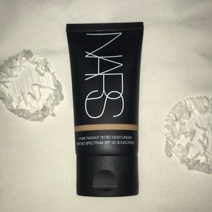 NARS Pure Radiant Tinted Moisturizer